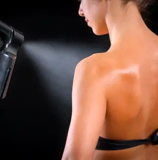Spray tanning